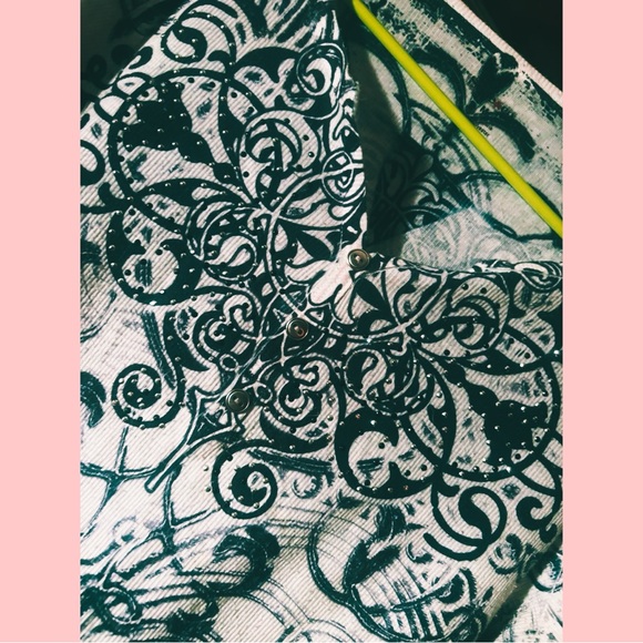 Studded top - Picture 3 of 4